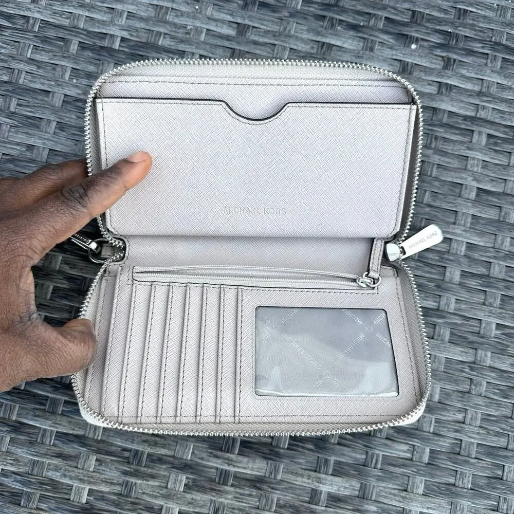Michael Kors Jet Set Large Flat Multifunction Pebbled Leather‎ Wristlet Wallet